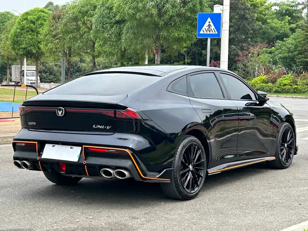 CHANGAN UNI-V 2023