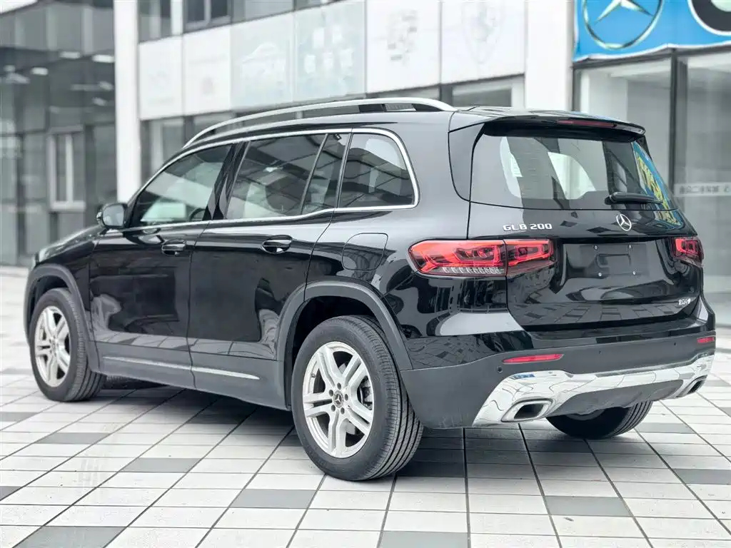 MERCEDES BENZ GLB 2022