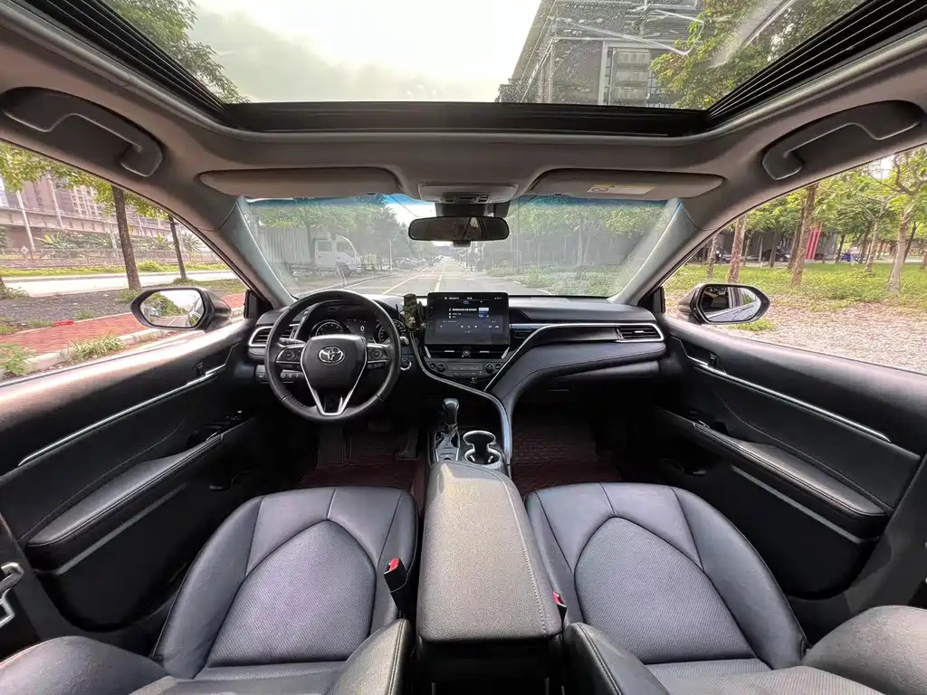 TOYOTA CAMRY 2022