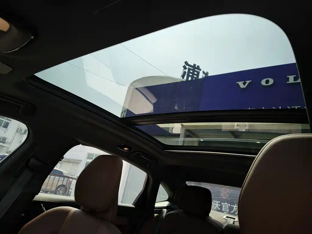 VOLVO S90 2022