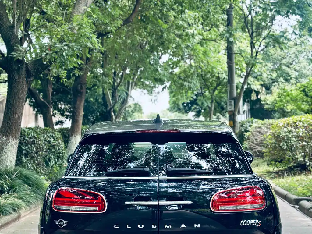 MINI CLUBMAN 2021