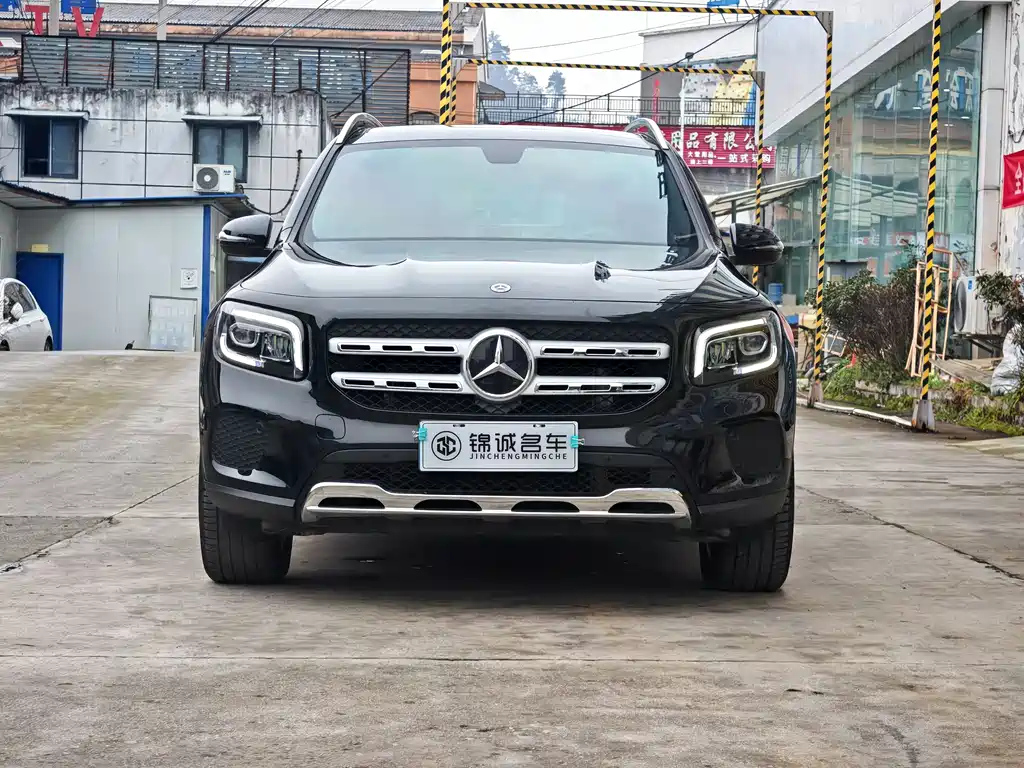 MERCEDES BENZ GLB 2023