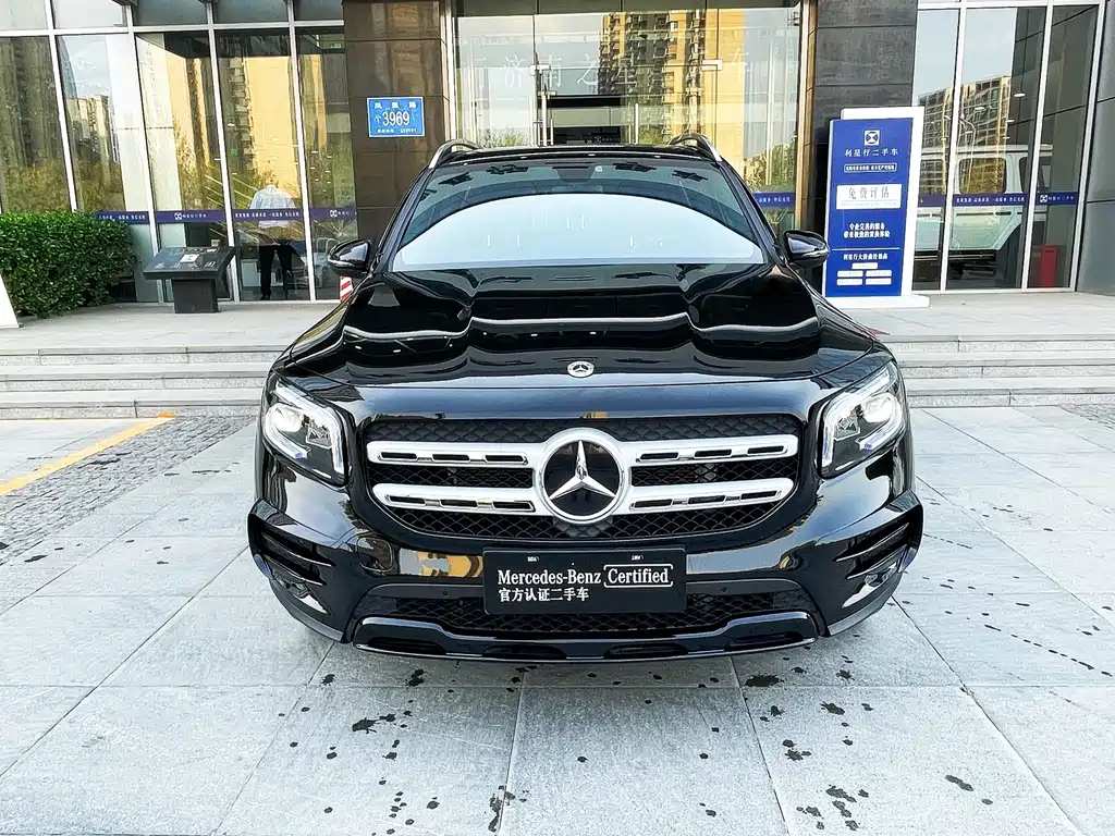 MERCEDES BENZ GLB 2023