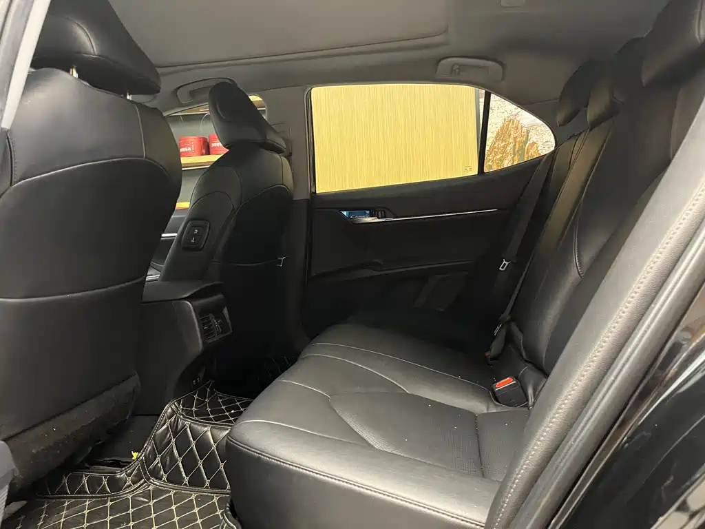 TOYOTA CAMRY 2019