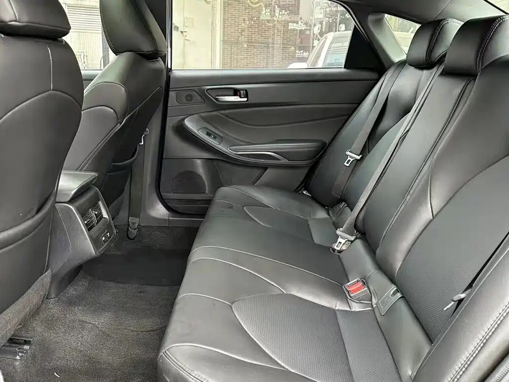 TOYOTA AVALON 2020