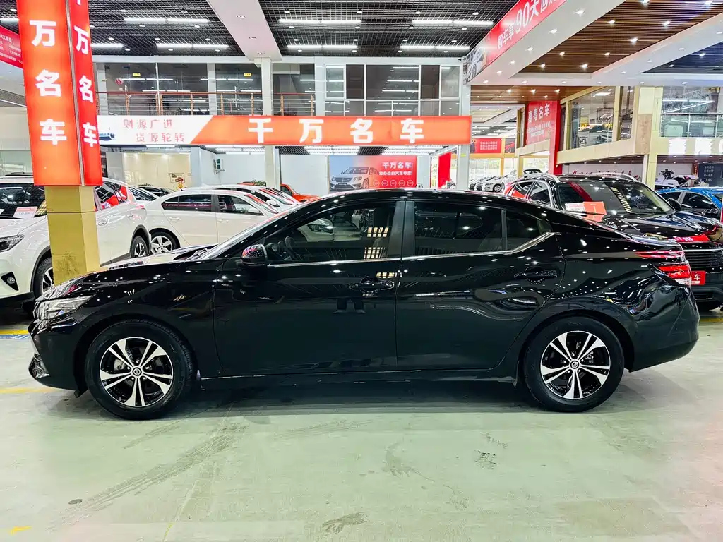 NISSAN SYLPHY 2020