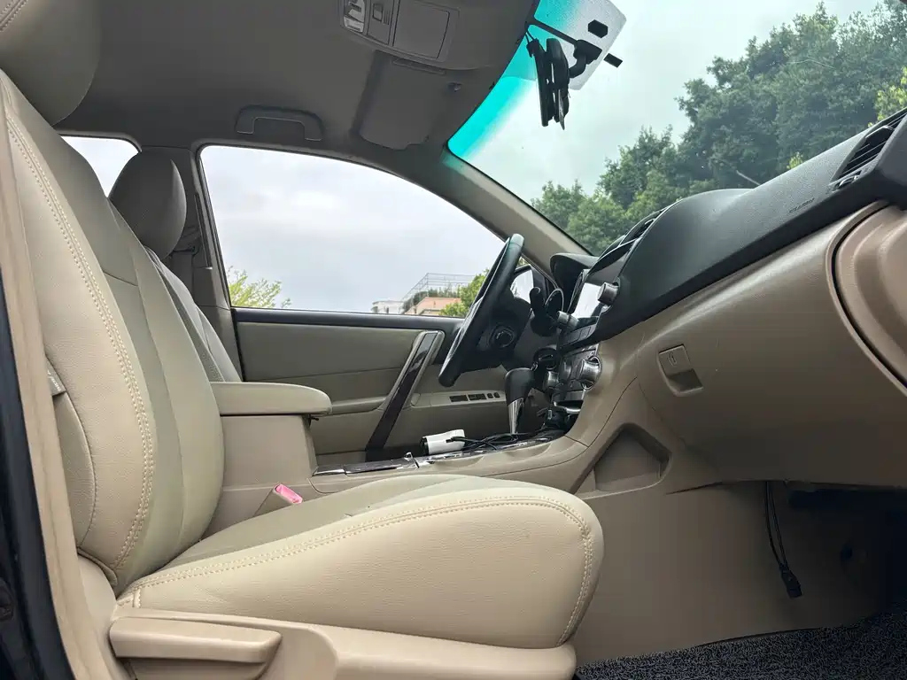 TOYOTA HIGHLANDER 2014