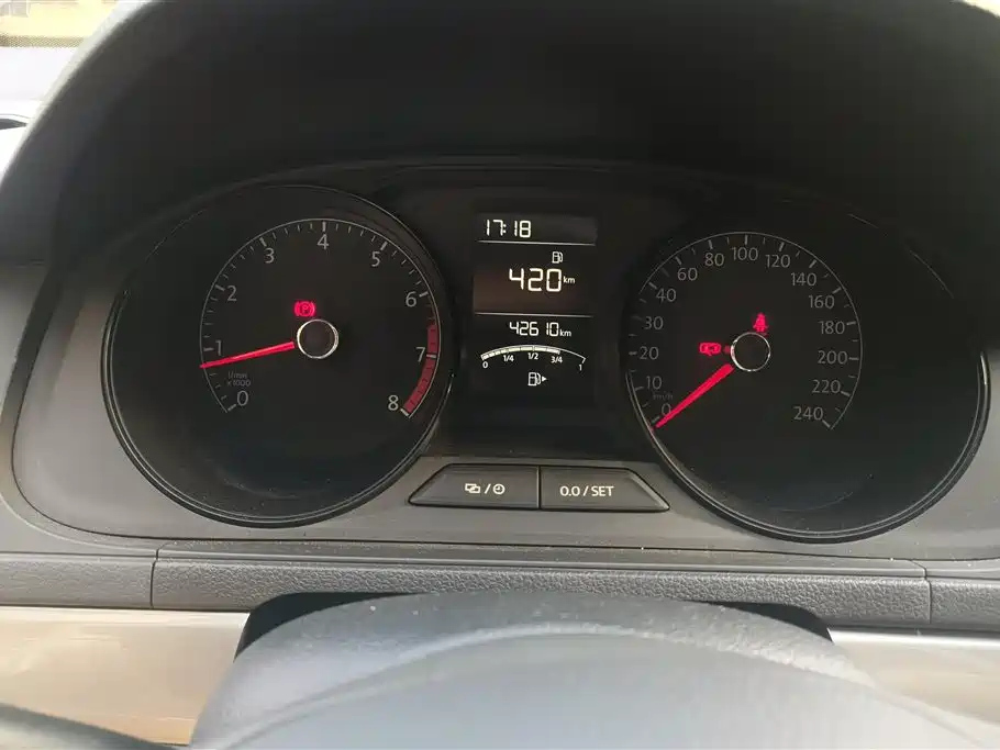 VOLKSWAGEN LAVIDA 2021