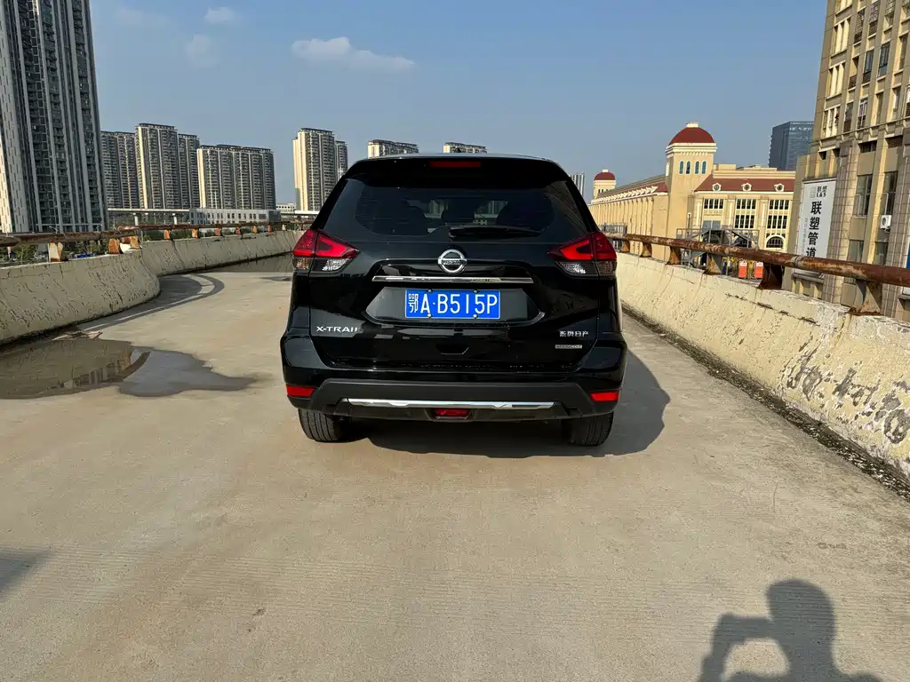 NISSAN X-TRAIL 2019