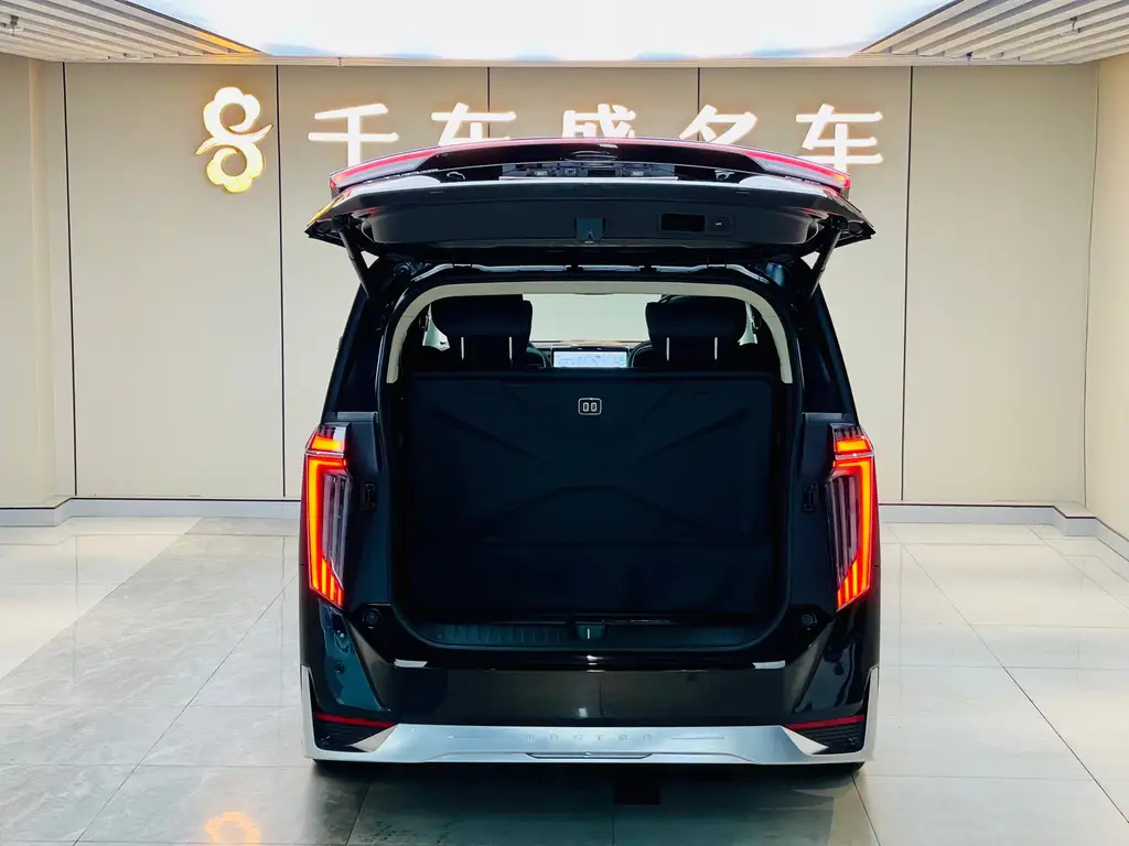 TRUMPCHI M8 2024