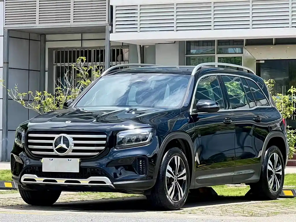 MERCEDES BENZ GLB 2024