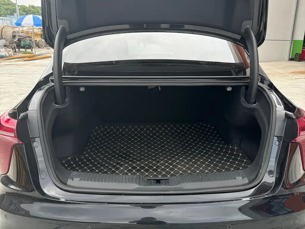 HONGQI H5 2022
