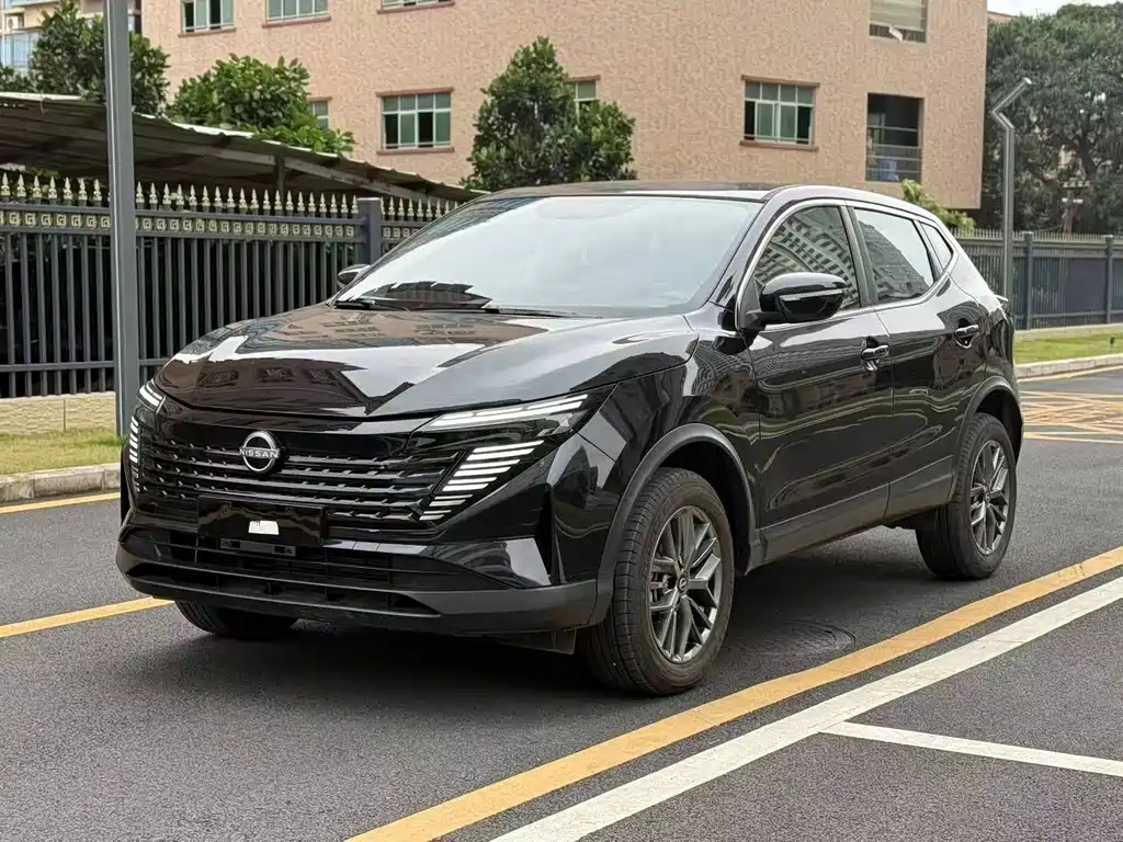 NISSAN QASHQAI 2025