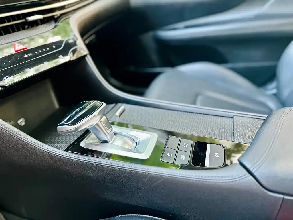 HYUNDAI MISTRA 2021