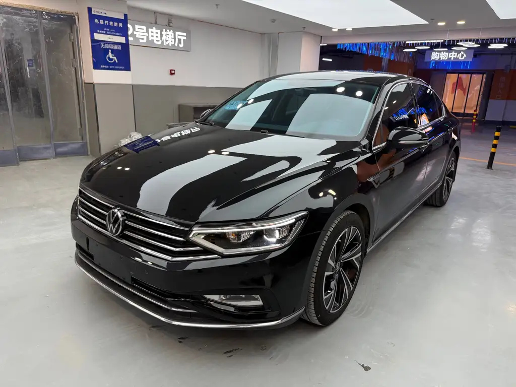 VOLKSWAGEN MAGOTAN 2021