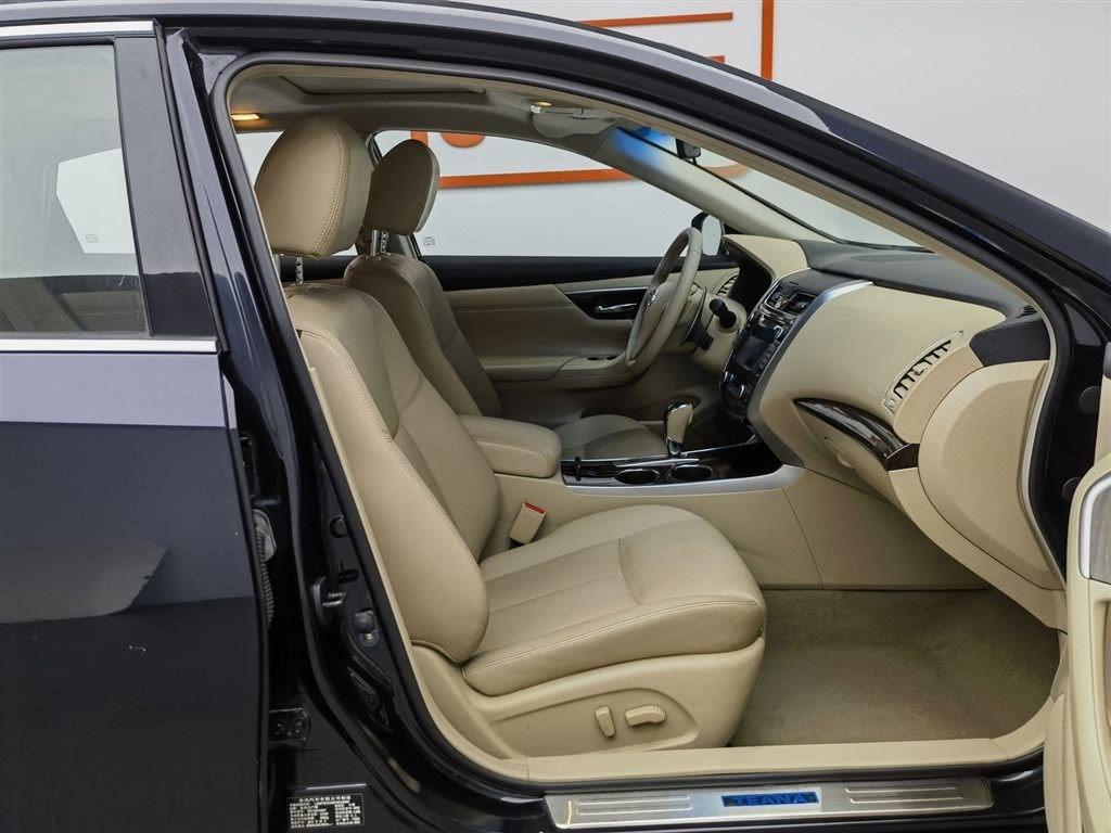 NISSAN TEANA 2013