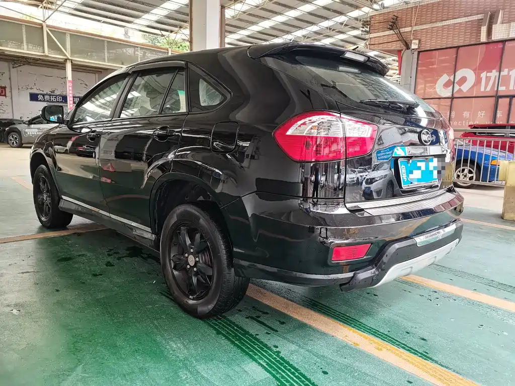 BYD S6 2014