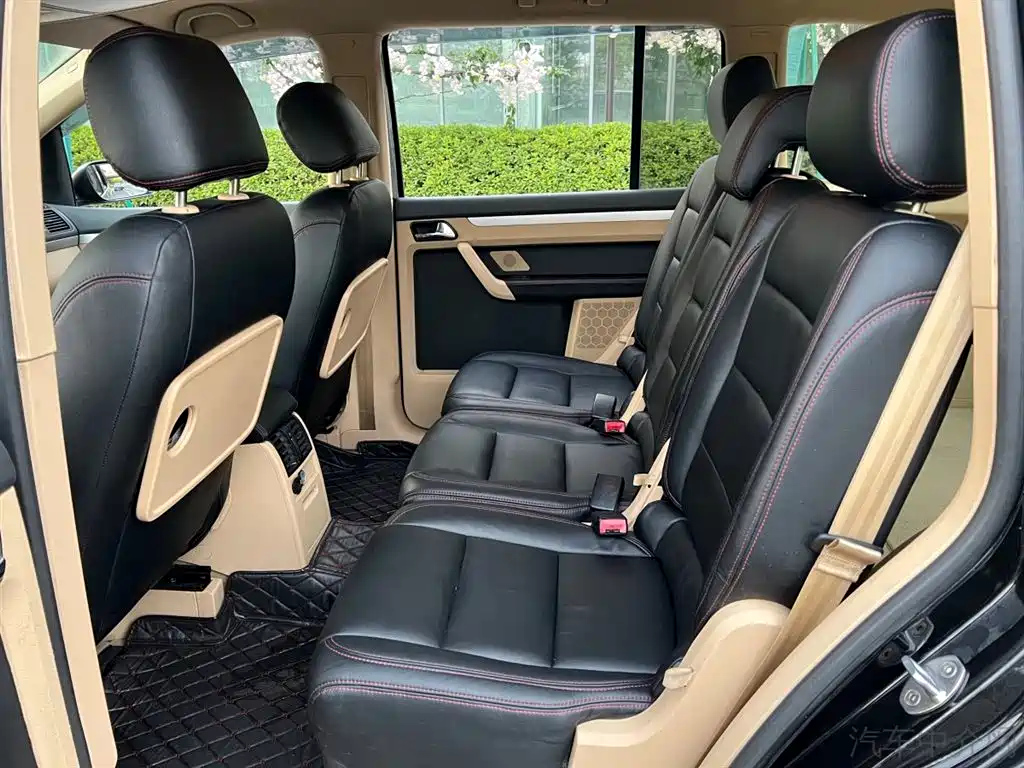 VOLKSWAGEN TOURAN 2009