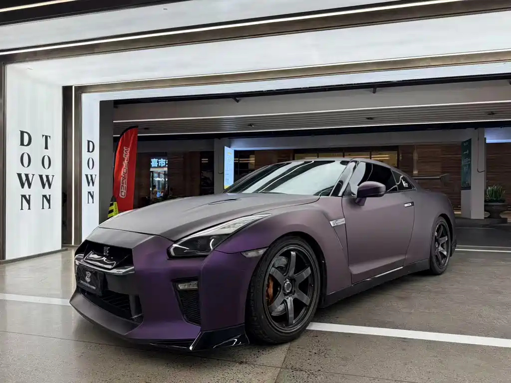 NISSAN GT-R 2012