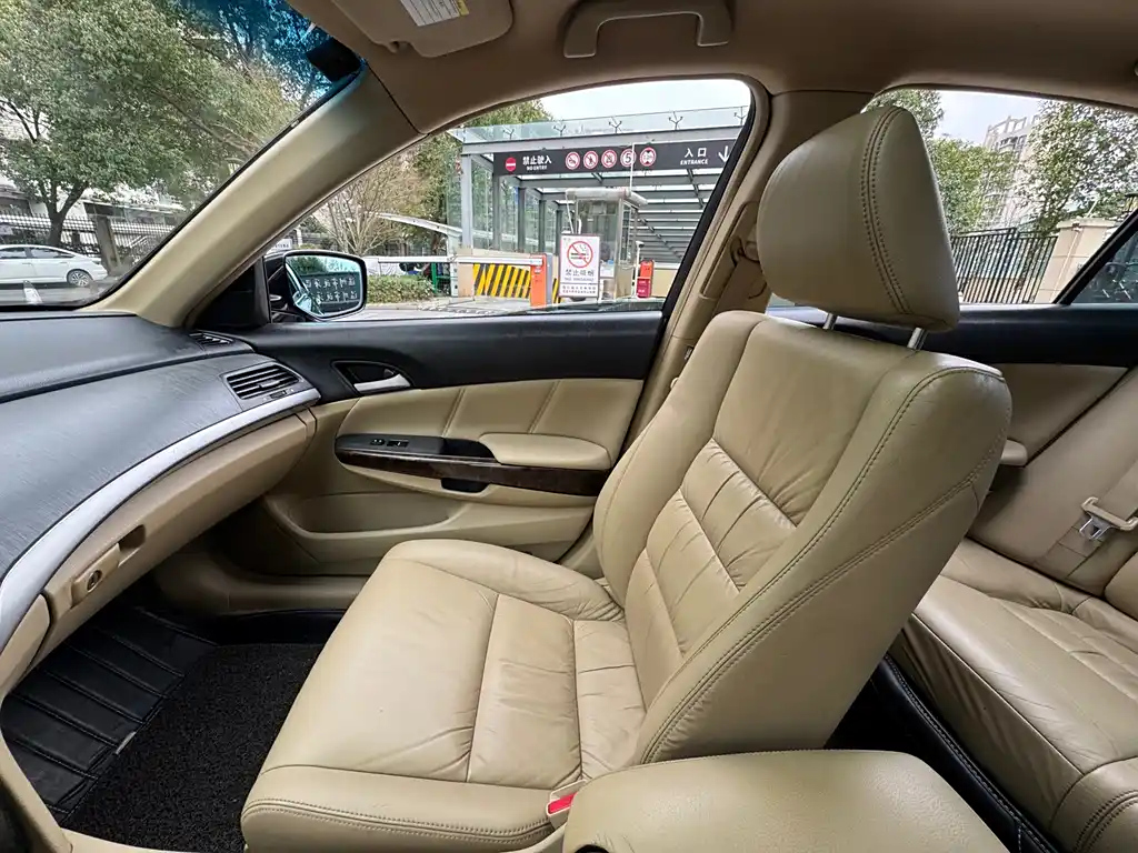 HONDA ACCORD 2010