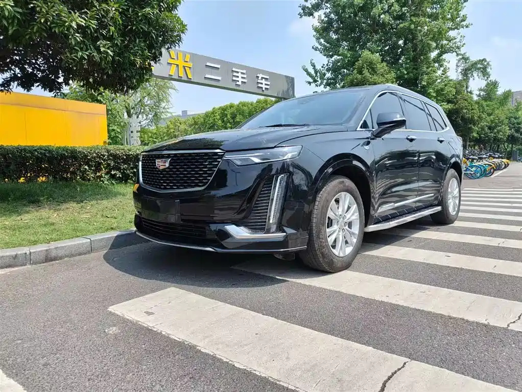 CADILLAC XT6 2022