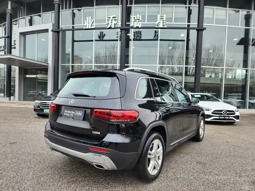 MERCEDES BENZ GLB 2022