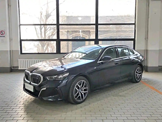 BMW I5