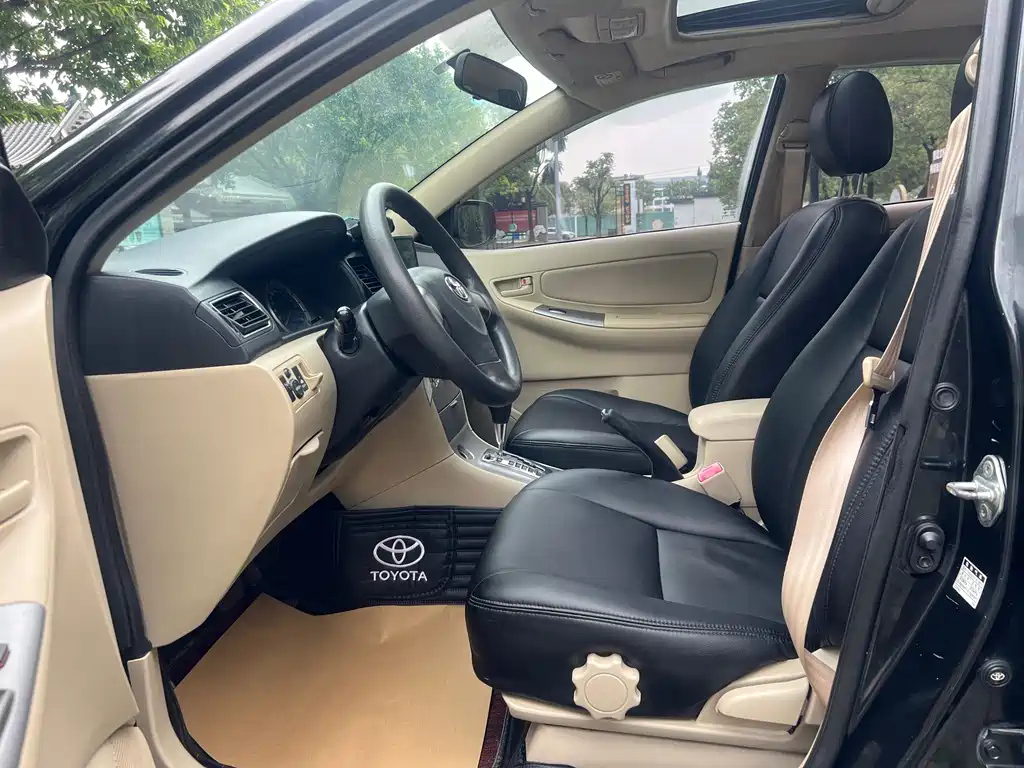 TOYOTA COROLLA 2013