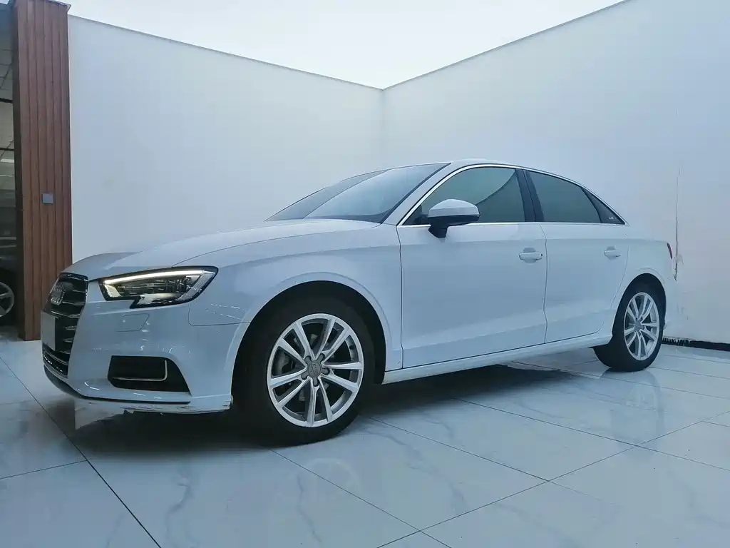 AUDI A3 2019