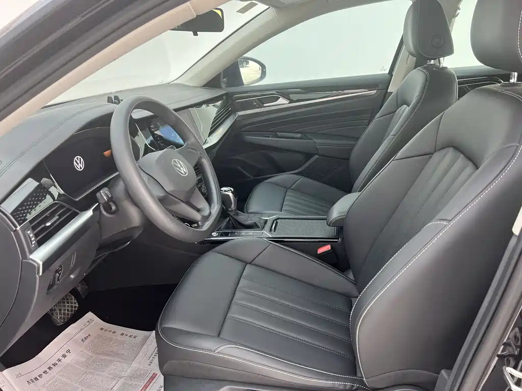 VOLKSWAGEN PASSAT 2022
