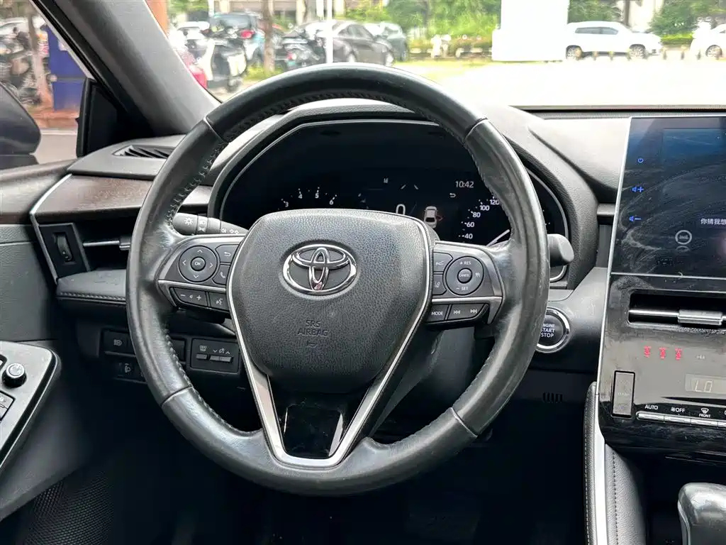 TOYOTA AVALON 2022
