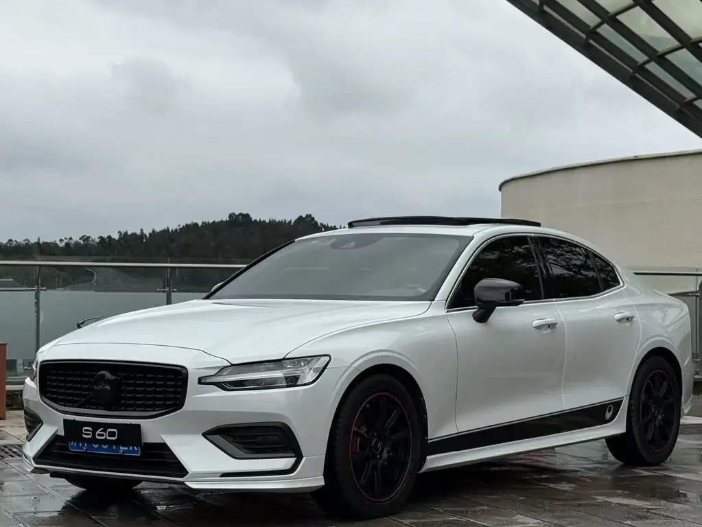 VOLVO S60 2022