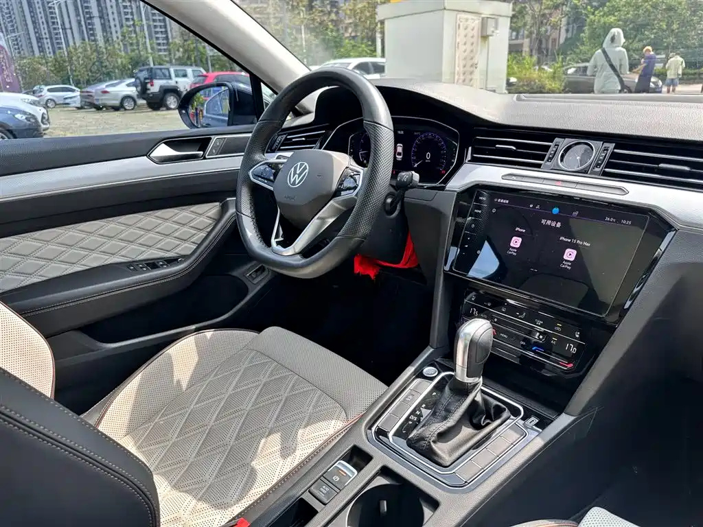 VOLKSWAGEN MAGOTAN 2023
