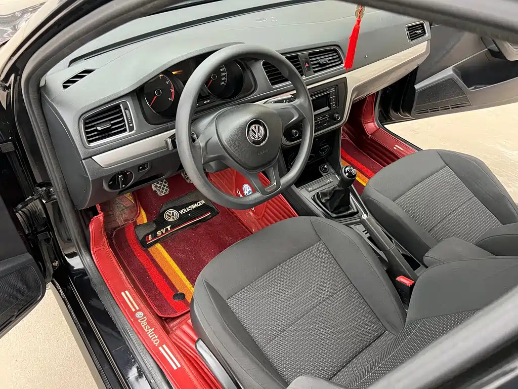 VOLKSWAGEN LAVIDA 2017
