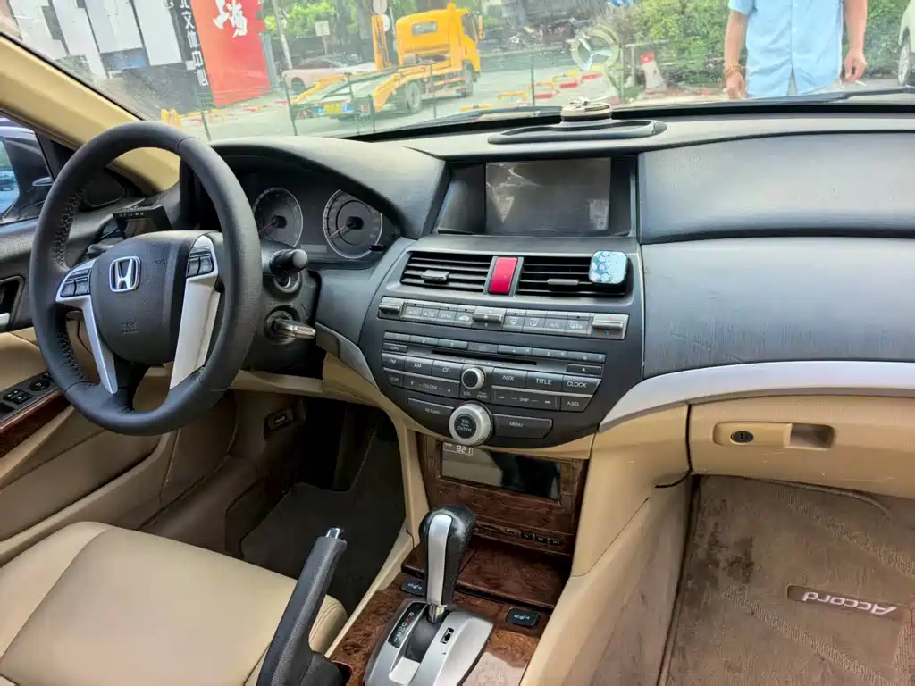 HONDA ACCORD 2009