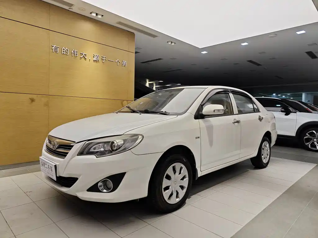TOYOTA COROLLA 2013