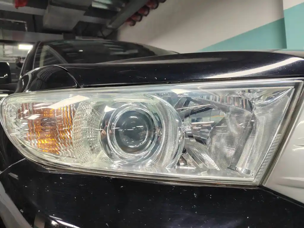TOYOTA HIGHLANDER 2012