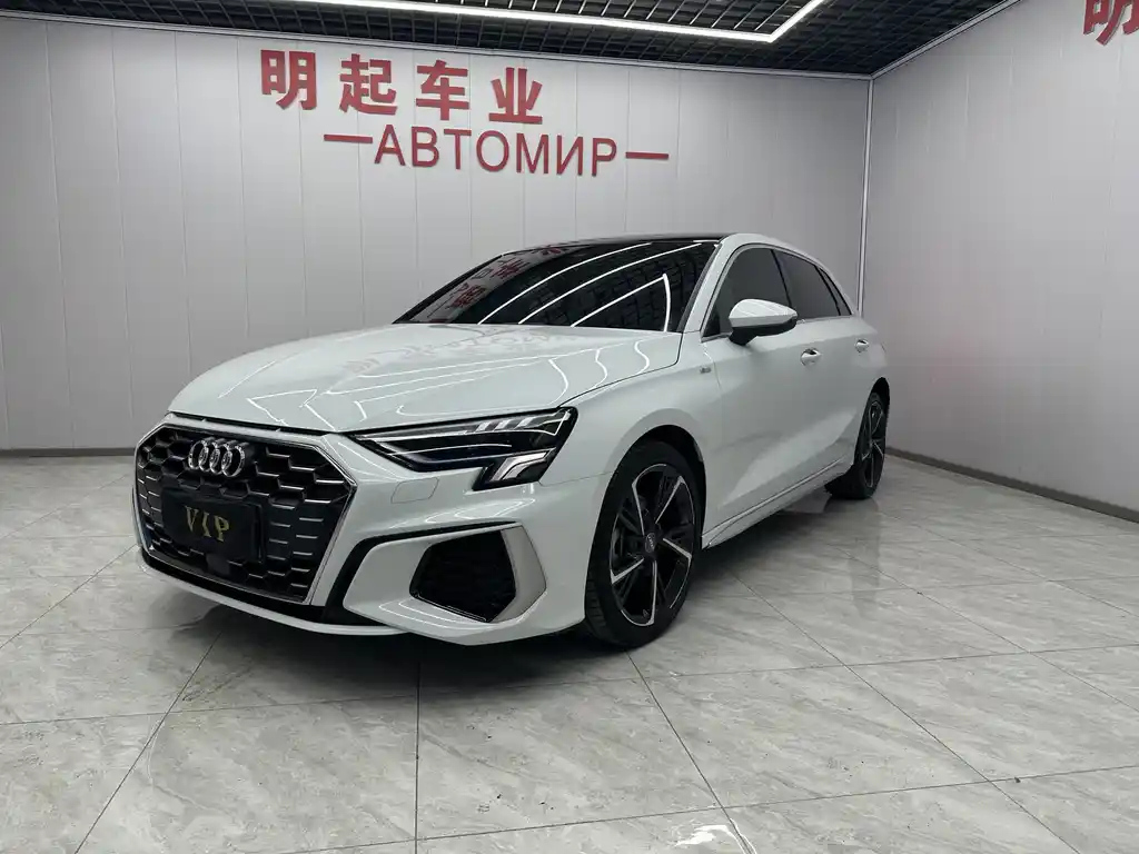AUDI A3 2021