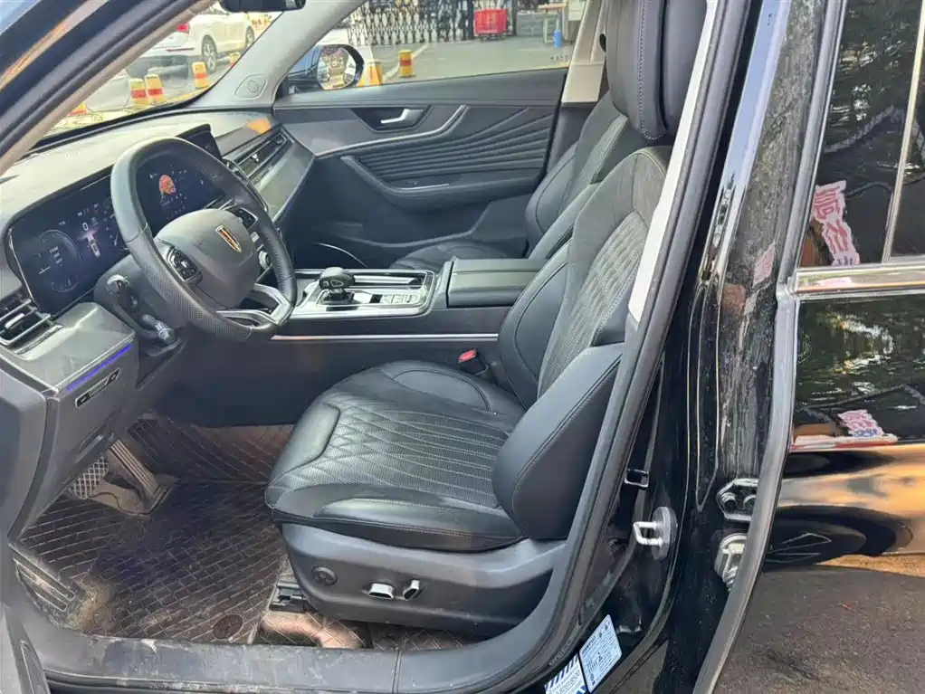 HONGQI HS5 2023