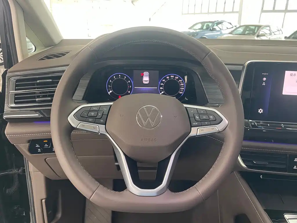 VOLKSWAGEN VILORAN 2024
