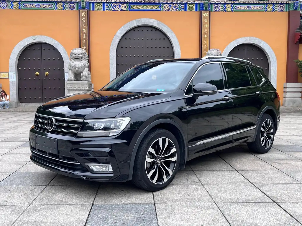 VOLKSWAGEN TIGUAN L 2021