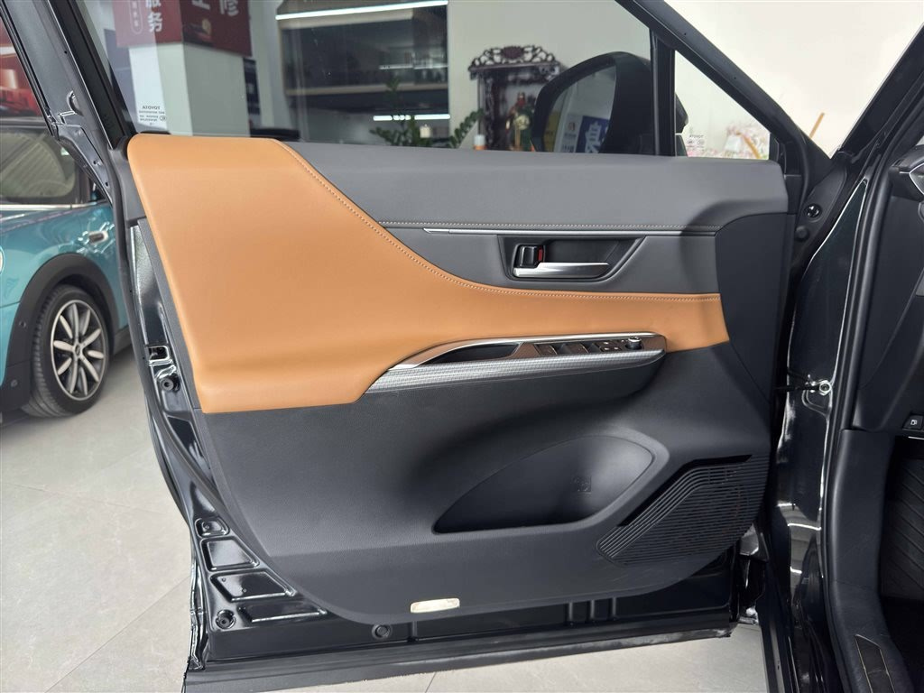 TOYOTA VENZA 2023
