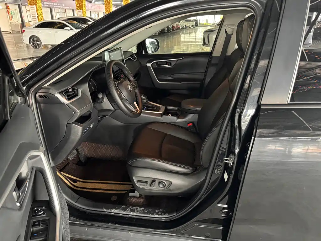 TOYOTA RAV4 RONGFANG 2021