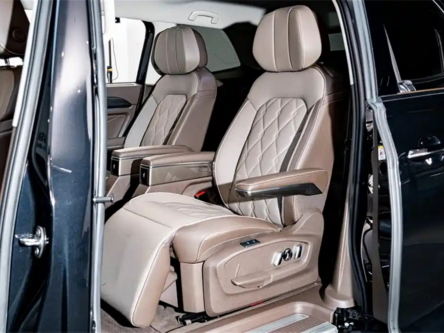 VOLKSWAGEN VILORAN 2024