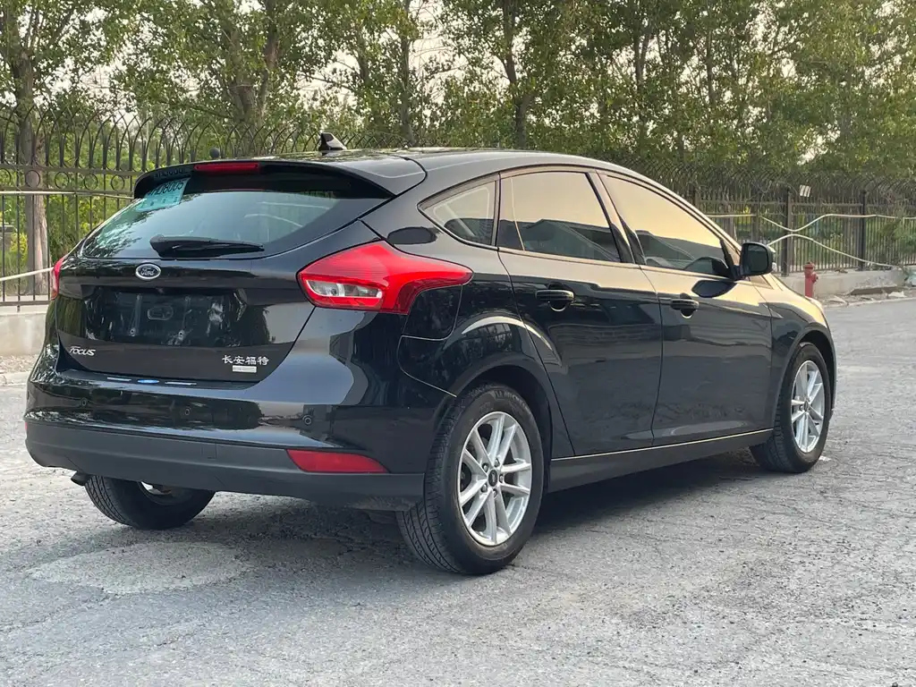FORD FOCUS 2017