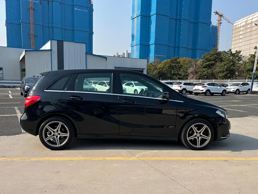 MERCEDES BENZ B-CLASS 2012