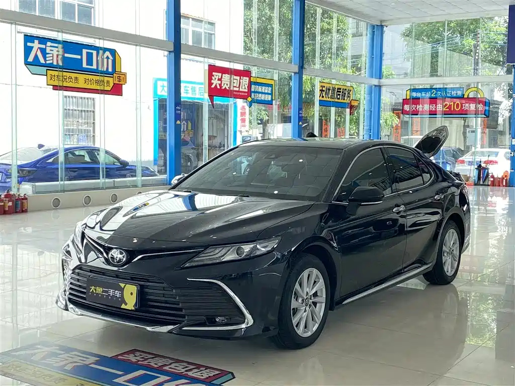TOYOTA CAMRY 2021