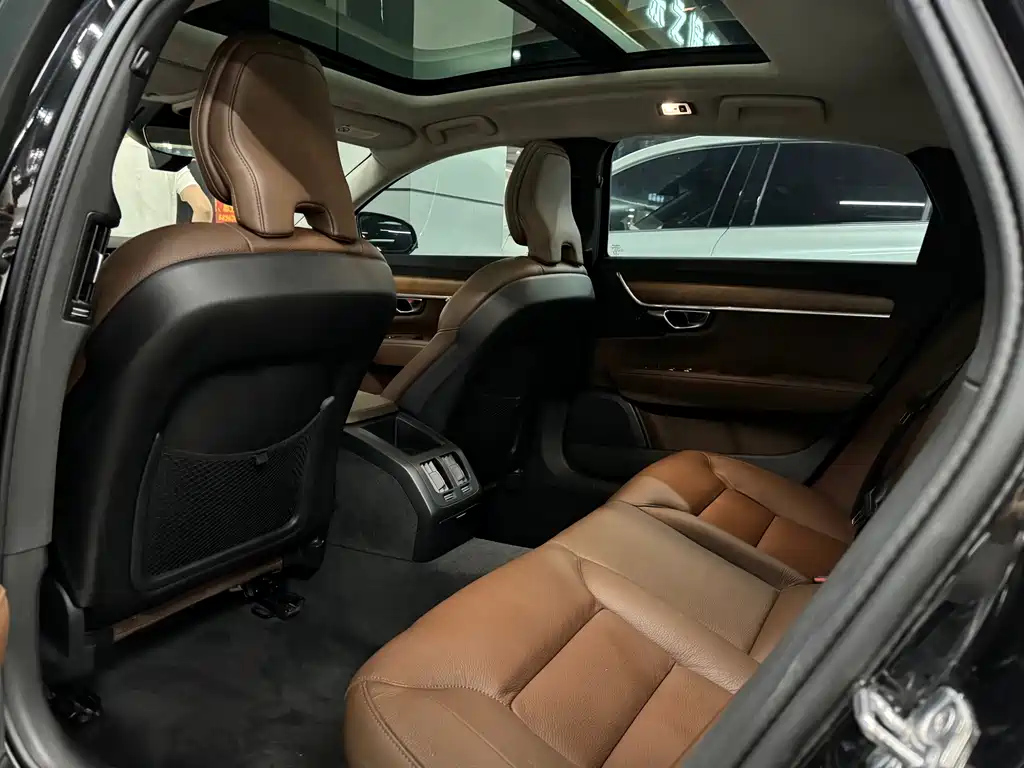 VOLVO S90 2020