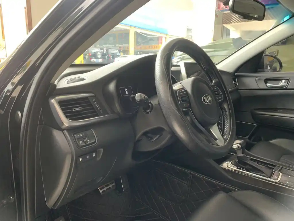 KIA K5 2016