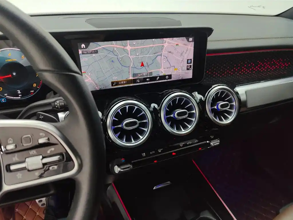 MERCEDES BENZ GLB 2020